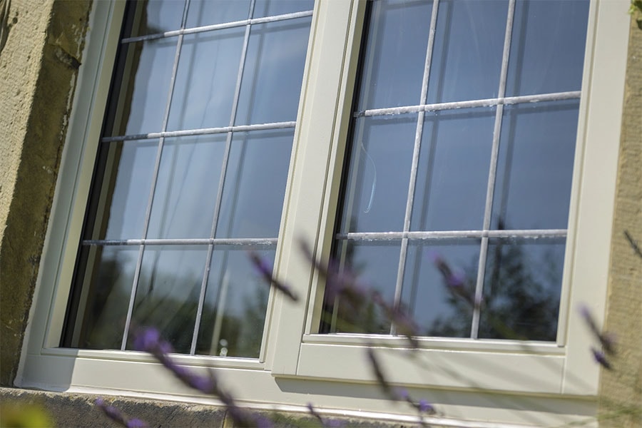 عوامل تاثیر گذار در قیمت درب و پنجره دوجداره upvc حفاظ دار جدید
